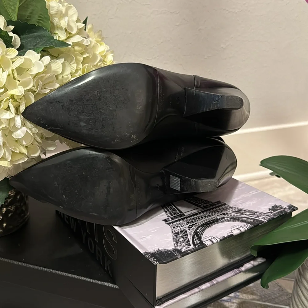 Yves Saint Laurent Black Pointed-Toe Folded-Cuff Leather Ankle Boots
